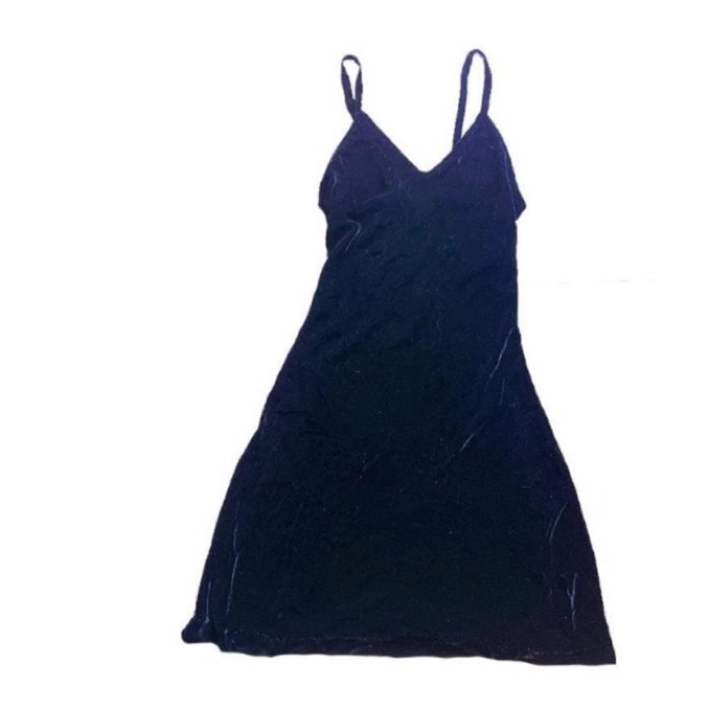 Softest little black dress 🖤